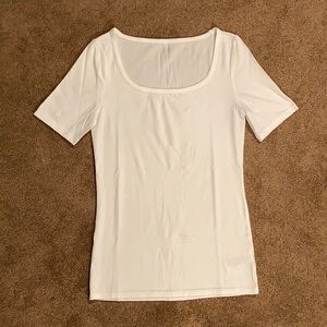 Gap Tall Scoop Neck Short Sleeve Feather Tee